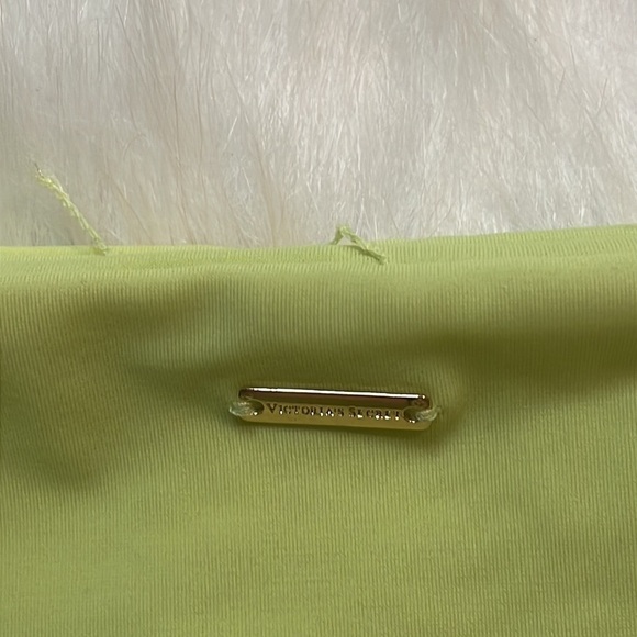 VICTORIA’S Secret Neon Green Bikini Bottoms - Picture 4 of 5
